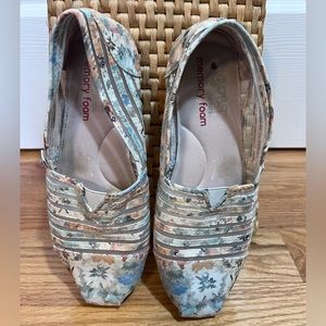 BOBS Sketchers ladies shoes floral mesh flats
